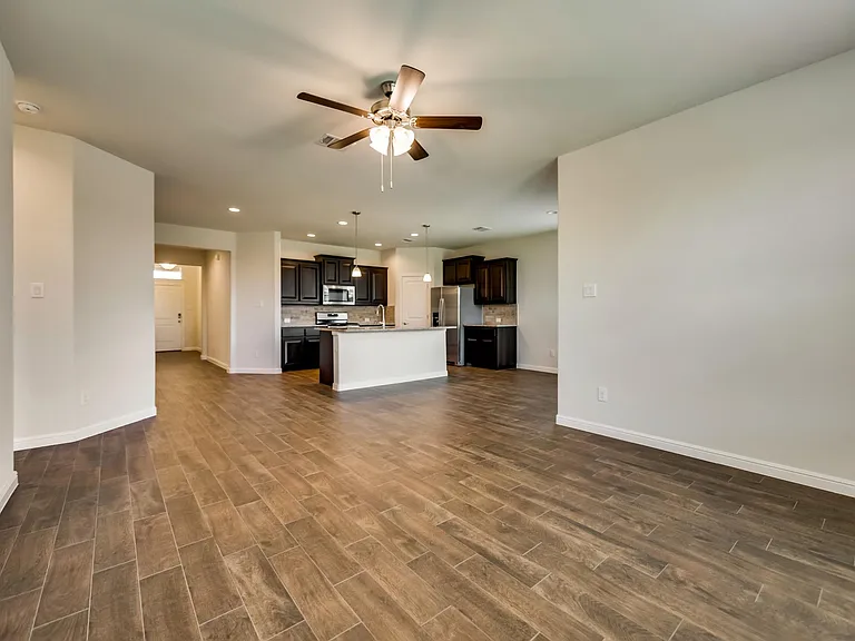 9113 Sycamore Leaf Dr — Photo 5