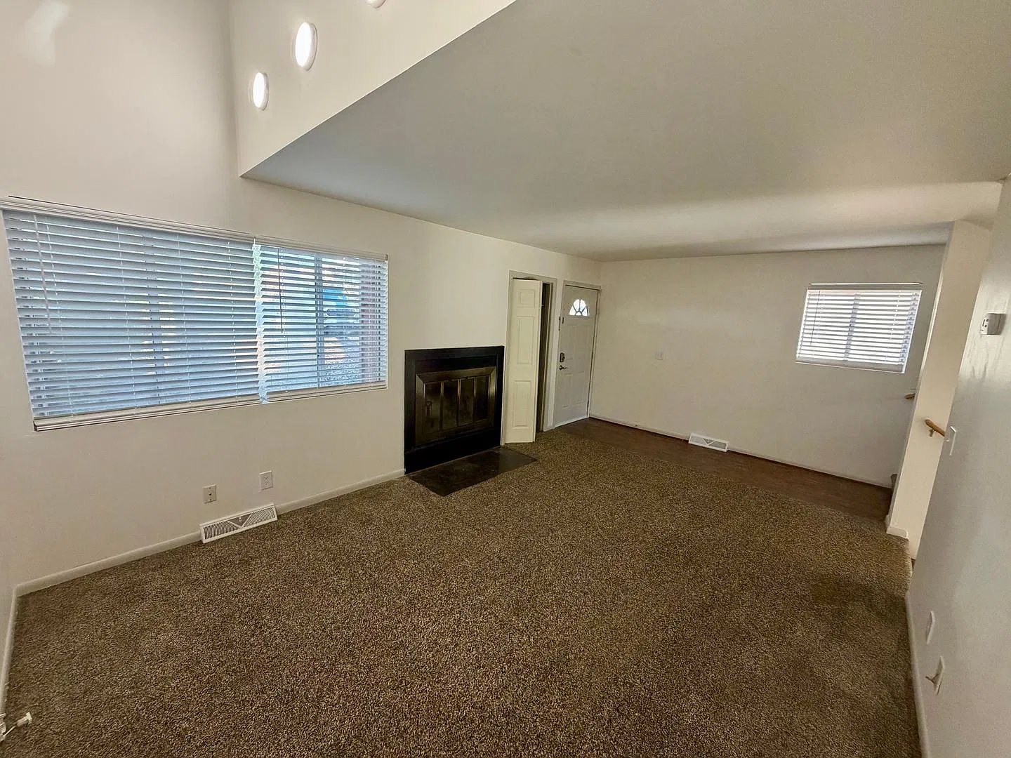 Updated 3 Bed 1.5 Bathroom Townhome — Photo 3