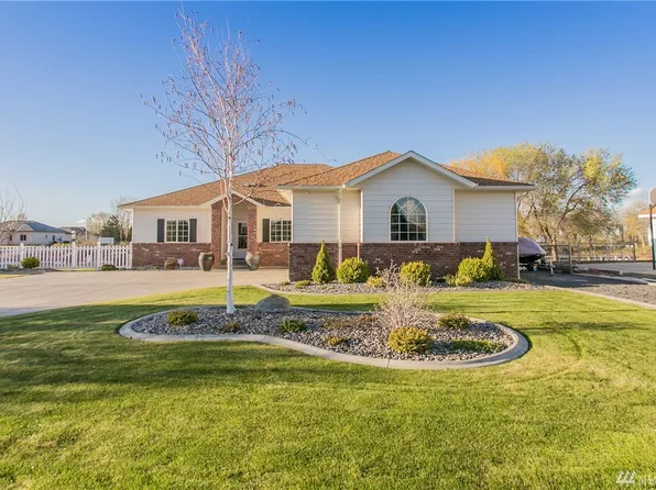 1057 Laguna Dr, Moses Lake, WA 98837