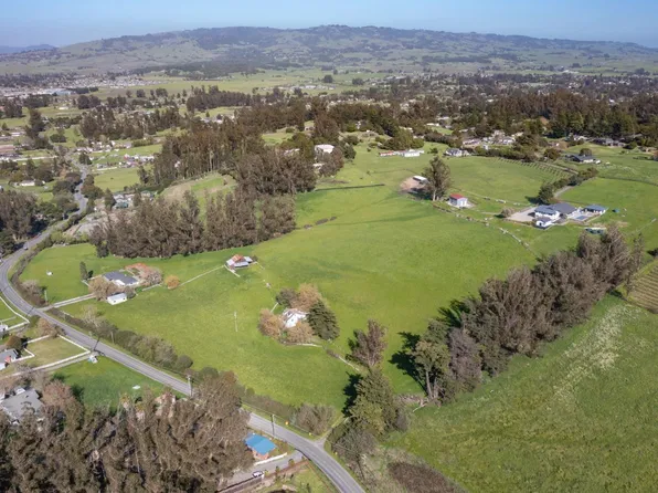 940 W Railroad Avenue, Cotati, CA 94931