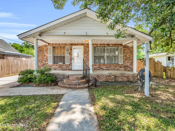 386 Lameuse St, Biloxi, MS 39530