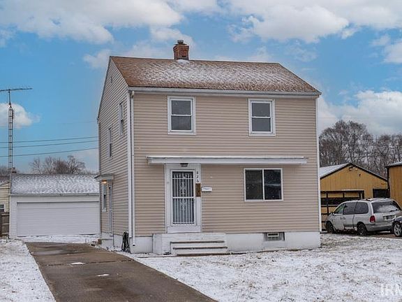 2nd image of 826 S Sheridan St