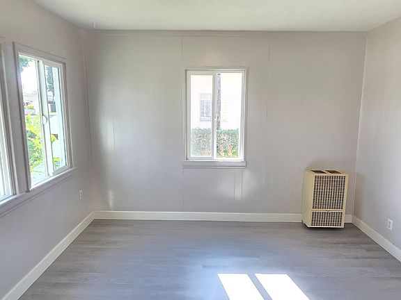 3rd image of 13109 Barlin Ave