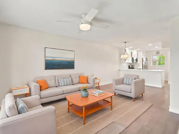 7209 Golf Colony Court #203, Lake Worth, FL 33467