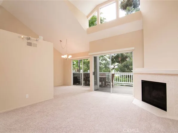750 Wesleyan Bay #6, Costa Mesa, CA 92626