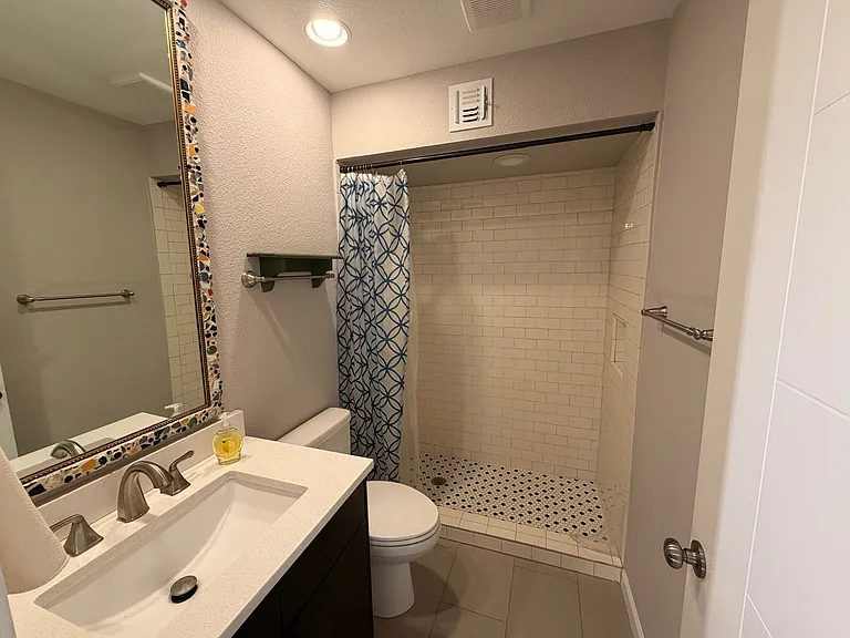 3243 N 38th St #3 — Photo 18