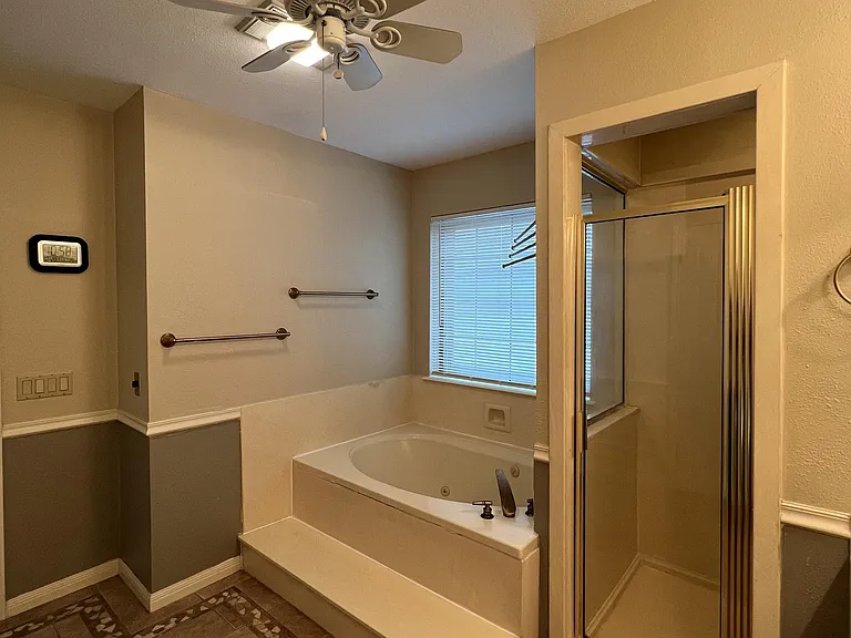 19215 Tanoan — Photo 22