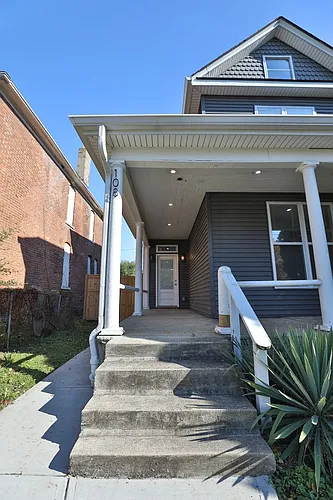 108 Hawkes Ave Photo 1