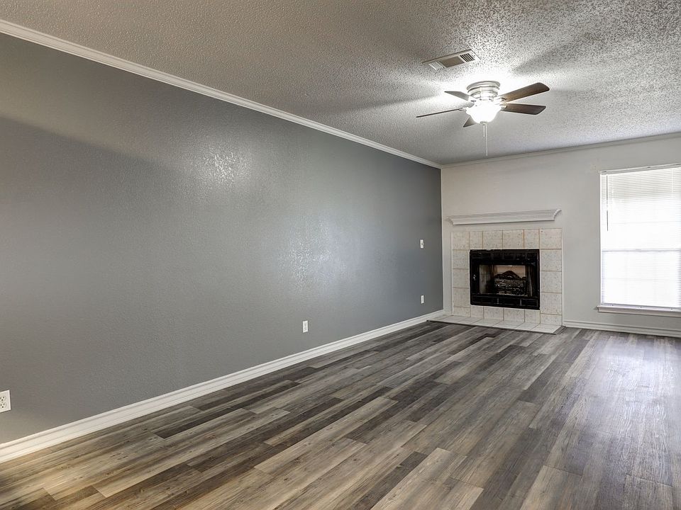 1st image of 6131-6137 Summerhill Pl