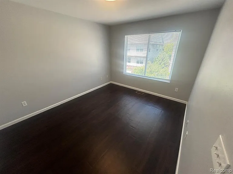 15626 Stone Crossing Dr — Photo 8