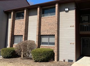 402 Heine Ave, Elgin, IL 60123