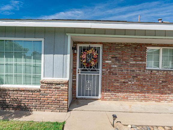 4th image of 2116 N Woodridge Way