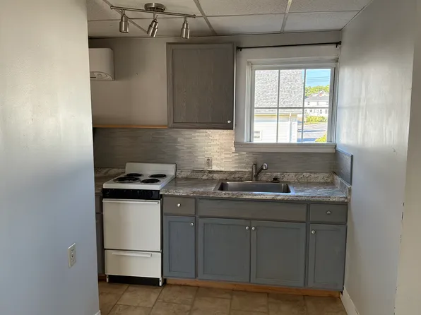 144 Union St, Rockland, ME 04841