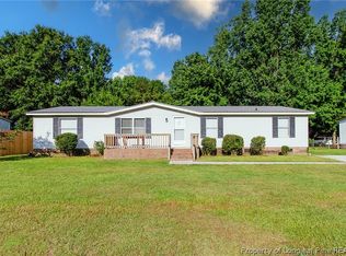 1124 Pasture Ln, Fayetteville, NC 28312