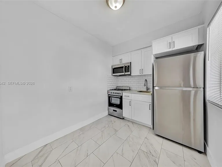 1839 Funston St #4 — Photo 6