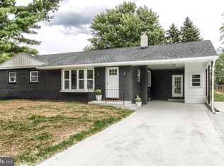 7 Ronald Rd, Mechanicsburg, PA 17050