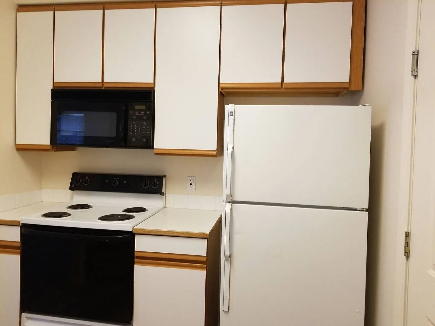 1706-1708 W Peninsula Dr — Photo 2