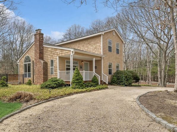 37 Bonac Wood Ln, East Hampton, NY 11937