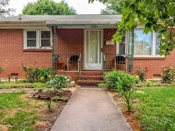 1007 E Brookline St, Winston Salem, NC 27107
