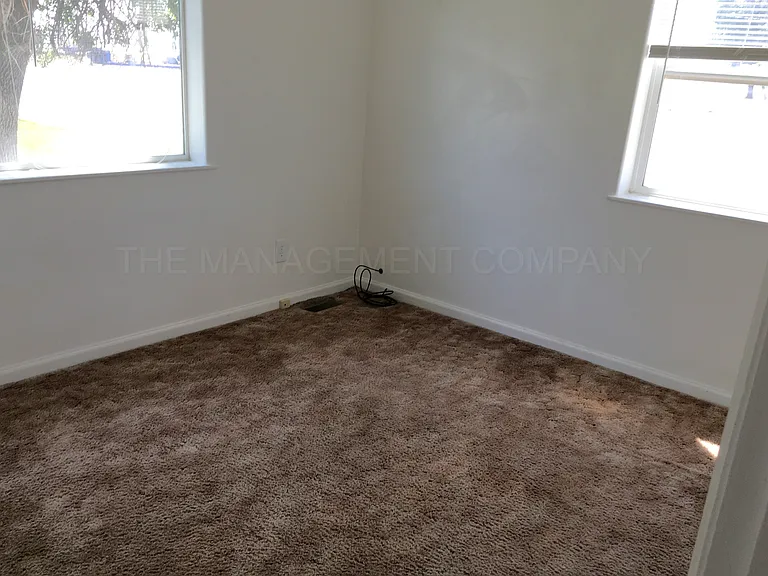 2395 E 3000 N — Photo 12