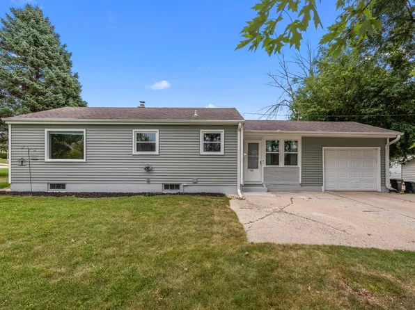 1025 Park AVENUE, South Milwaukee, WI 53172