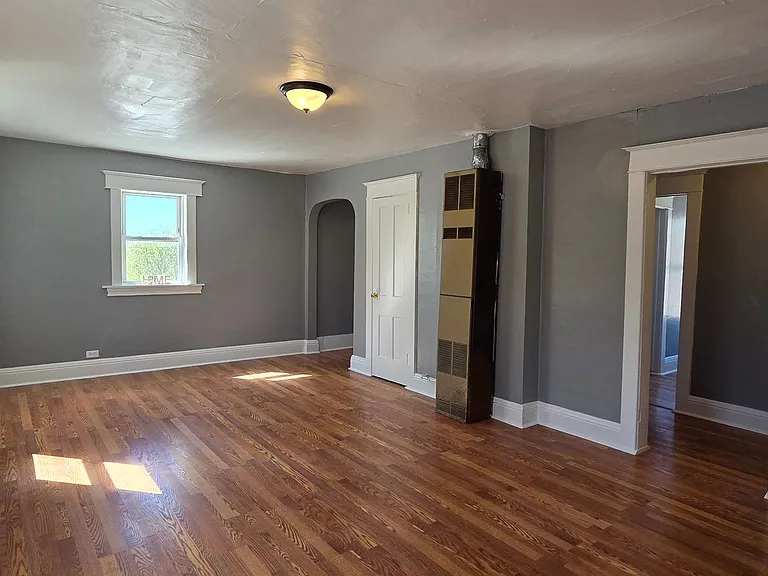 430 E Bremer St #2 — Photo 5