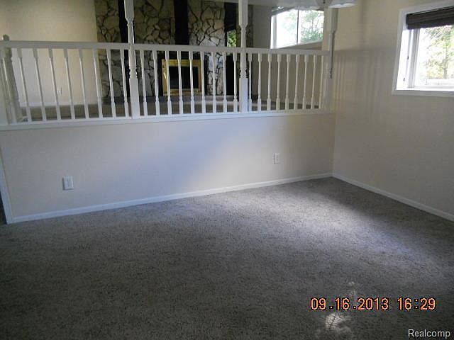 2nd image of 9775 Roosevelt St