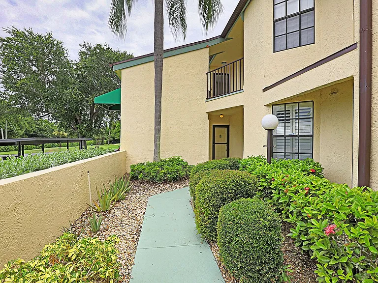17240 Terraverde Cir #2 — Photo 3