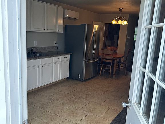 3rd image of 43022 Apache Ranch Rd #B
