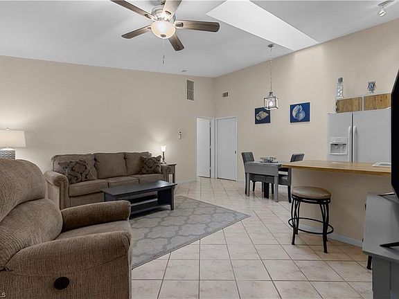 5th image of 1417 SW 51st Ln APT 34