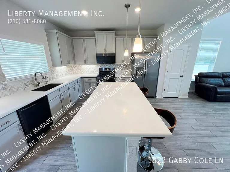 1822 Gabby Cole Ln — Photo 23