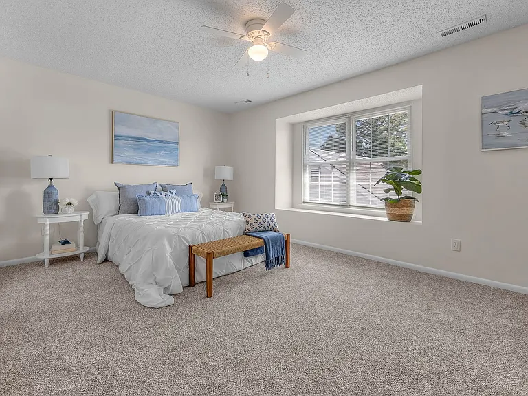 5036 Glenwood Way — Photo 28