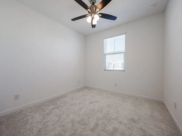 15771 W Superior Ave — Photo 9