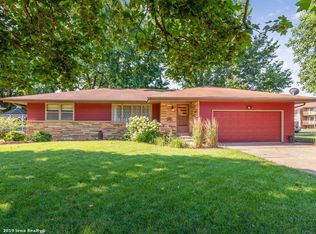 213 SE 10th St, Ankeny, IA 50021