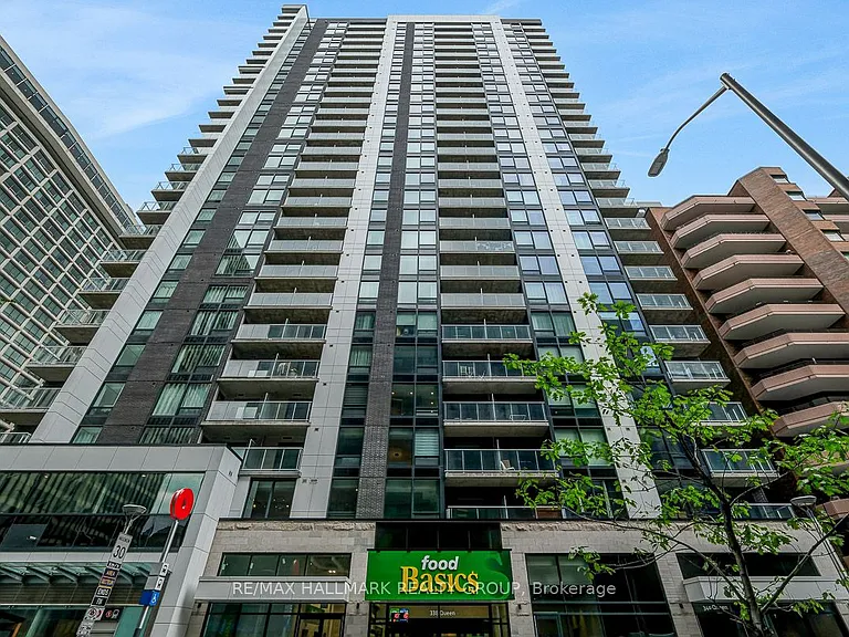 340 Queen St #1302 — Photo 2