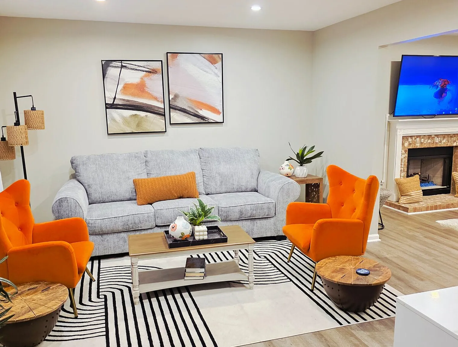 4 bed, 2.5 bath, $12,728 — Photo 3