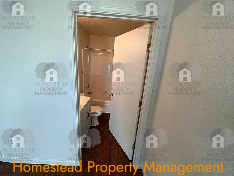2750 Brooks Ave NE #101-204 — Photo 12