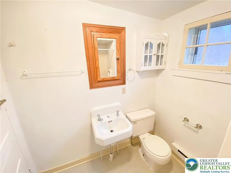 326 Lehigh Ave — Photo 12