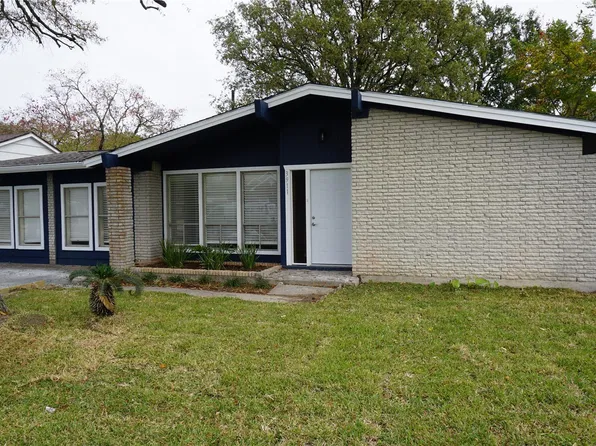 3911 Tarpon Ln, La Porte, TX 77571