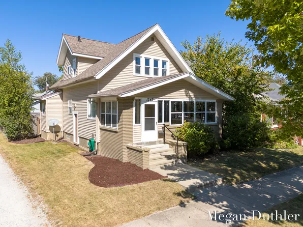 1243 Lake Michigan Dr NW, Grand Rapids, MI 49504