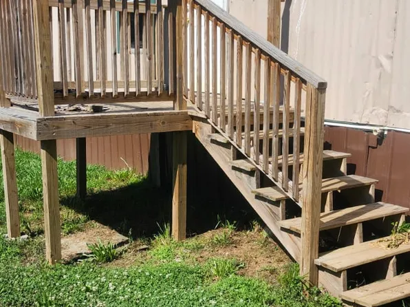 8364 Cedar St, Connelly Springs, NC
