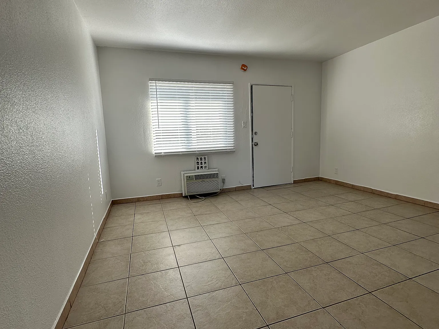 Studio, 397 sqft, $1,545 — Photo 3