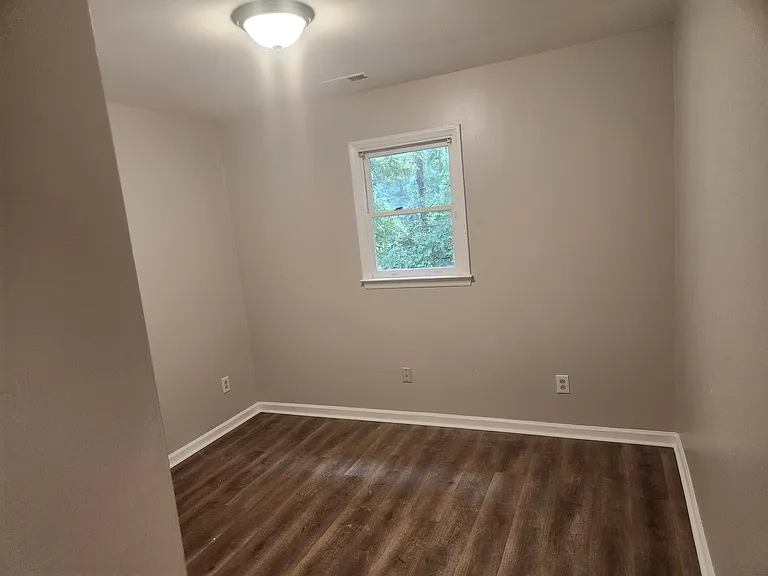 403 Stanton Dr — Photo 16
