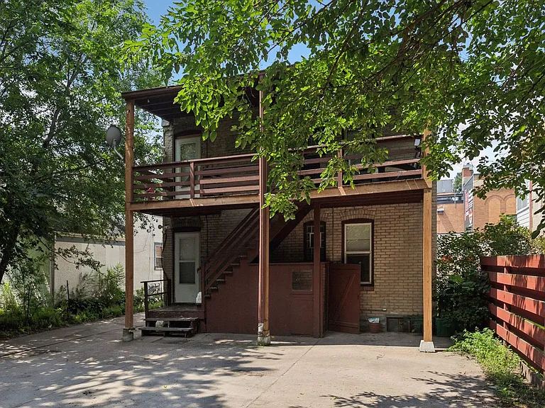 1923 University Ave NE — Photo 13