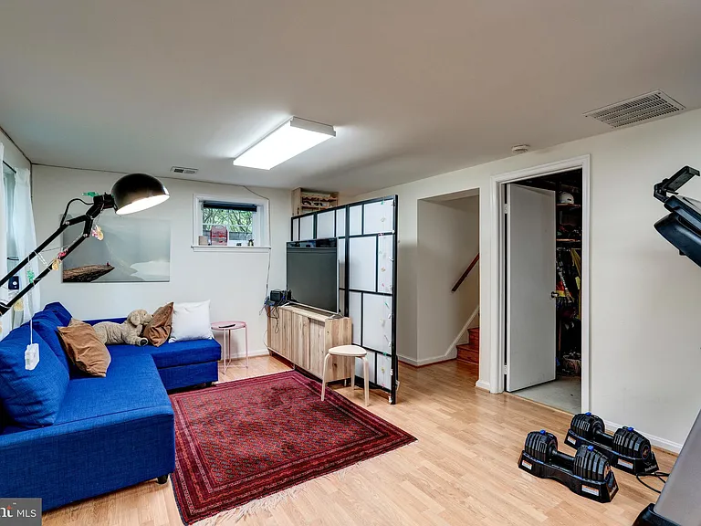 7525 Cayuga Ave — Photo 38