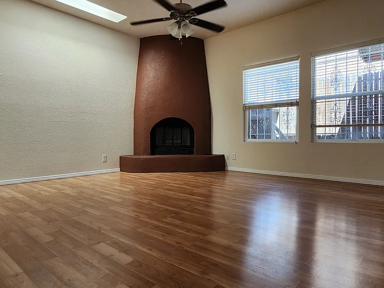 11200 Wales Ave NE — Photo 11
