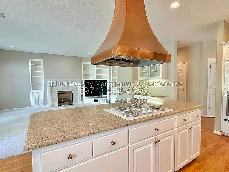 820 NW Pebble Beach Way — Photo 8