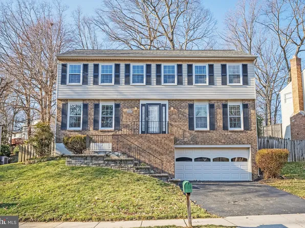 10655 John Ayres Dr, Fairfax, VA 22032