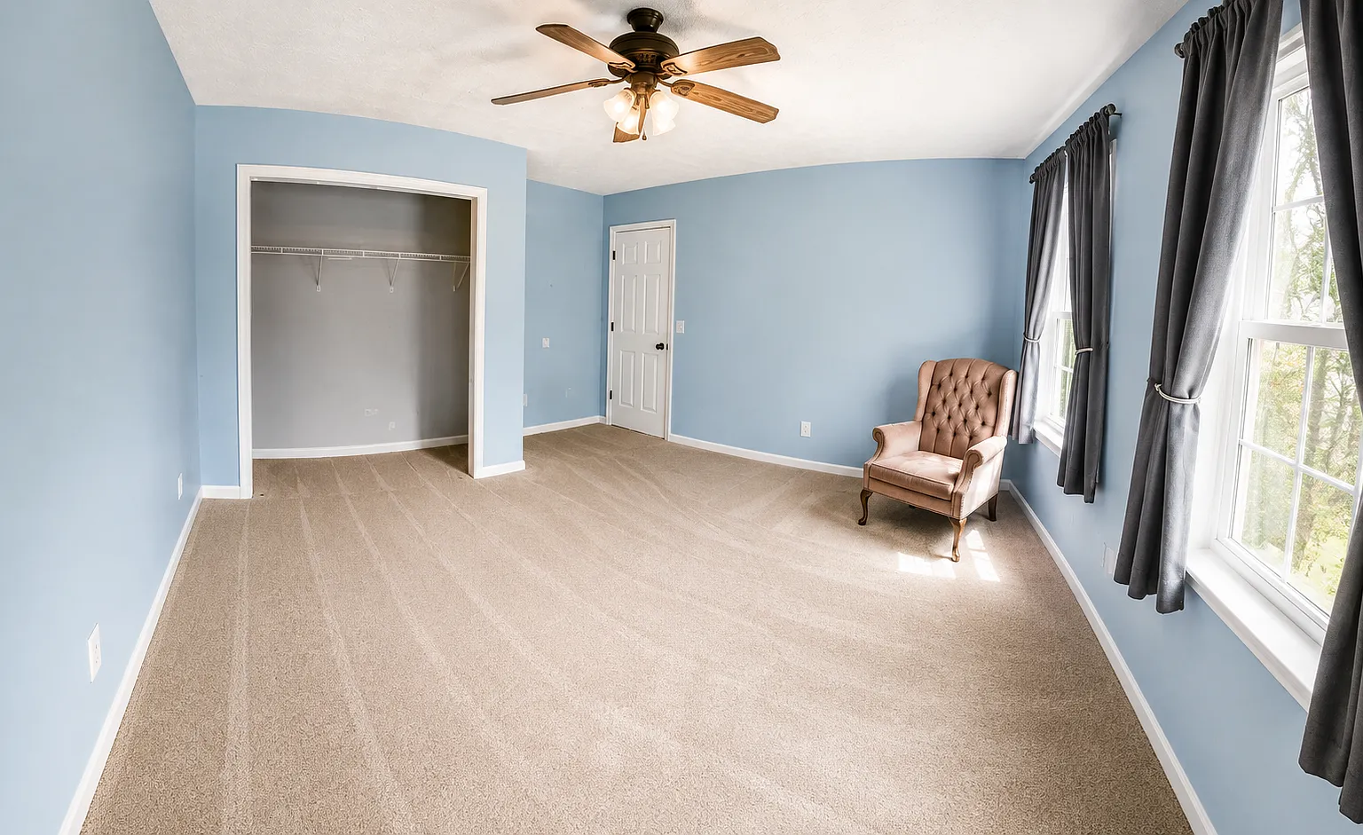 820 Hounds Ridge Ct — Photo 3