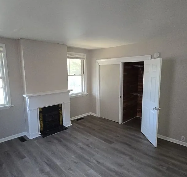 106 E North St — Photo 17
